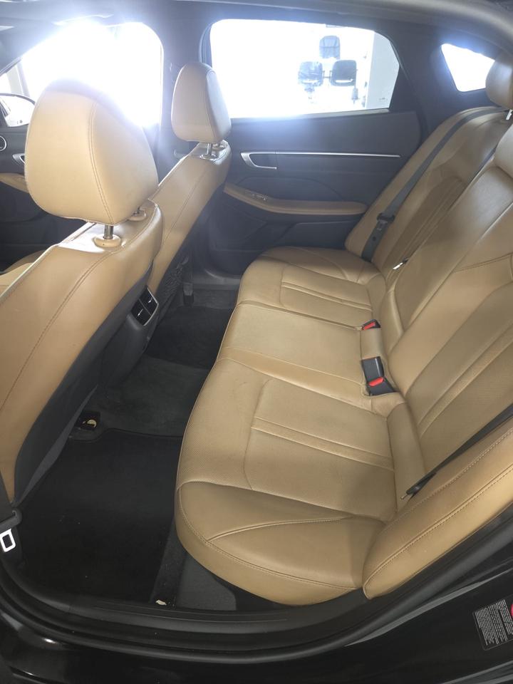 2020 Hyundai Sonata 1.6T Ultimate|LIMITED|PANO ROOF|HEADS UP DISPLAY|NAVIGATION|BSM|COOLING SEATS|REMOTE STARTER| Photo