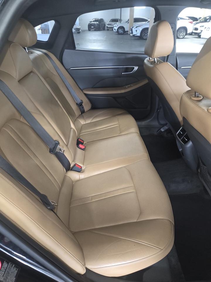 2020 Hyundai Sonata 1.6T Ultimate|LIMITED|PANO ROOF|HEADS UP DISPLAY|NAVIGATION|BSM|COOLING SEATS|REMOTE STARTER| Photo