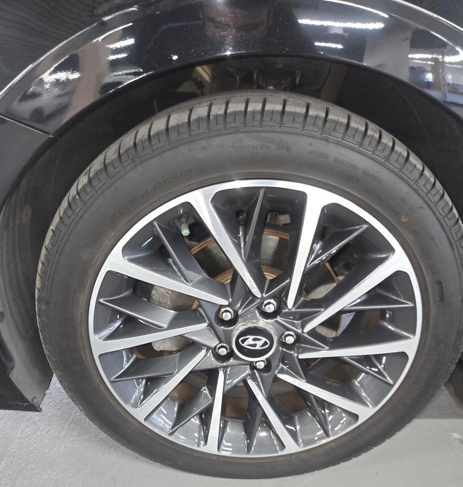 2020 Hyundai Sonata 1.6T Ultimate|LIMITED|PANO ROOF|HEADS UP DISPLAY|NAVIGATION|BSM|COOLING SEATS|REMOTE STARTER| Photo