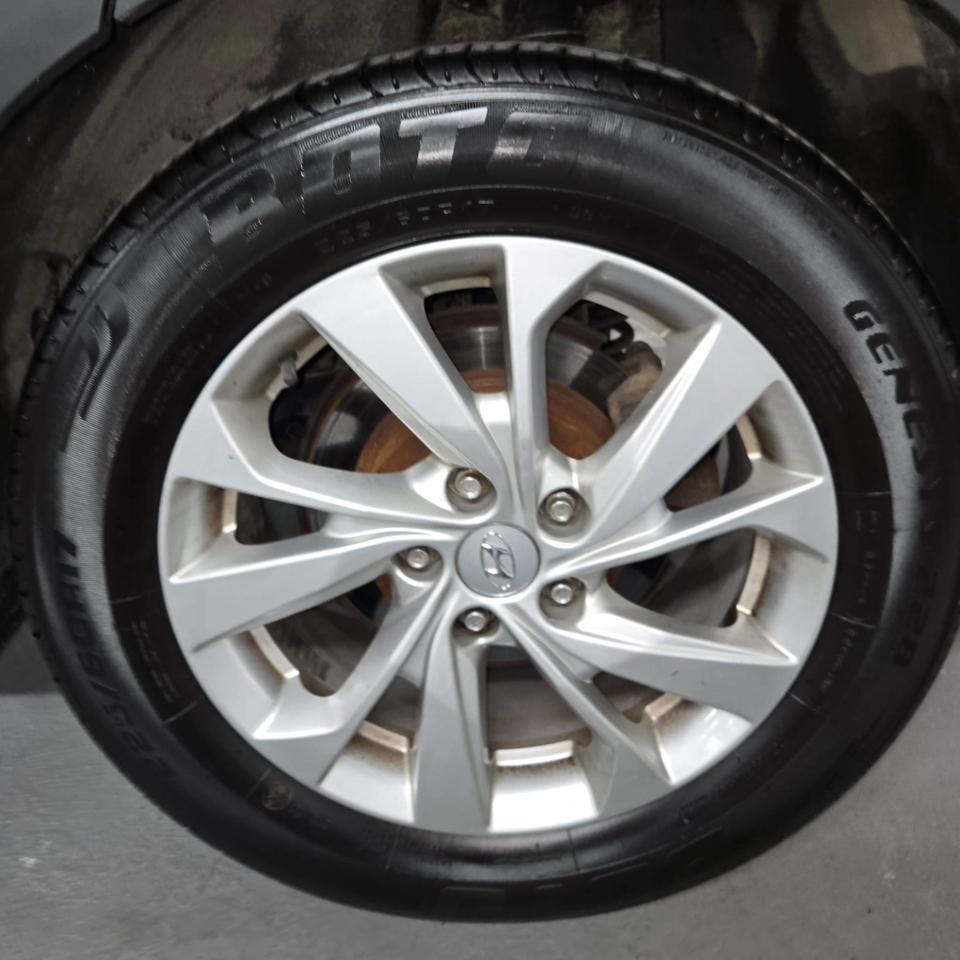 2020 Hyundai Tucson Preferred AWD w/Sun & Leather Package|CLEAN CAR FAX|PANORAMIC ROOF|BSM|TOW HITCH|HEATED STEERING WHEEL| Photo