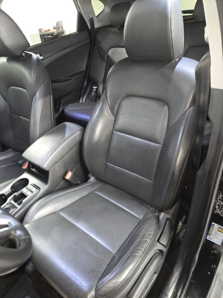 2020 Hyundai Tucson Preferred AWD w/Sun & Leather Package|CLEAN CAR FAX|PANORAMIC ROOF|BSM|TOW HITCH|HEATED STEERING WHEEL| Photo