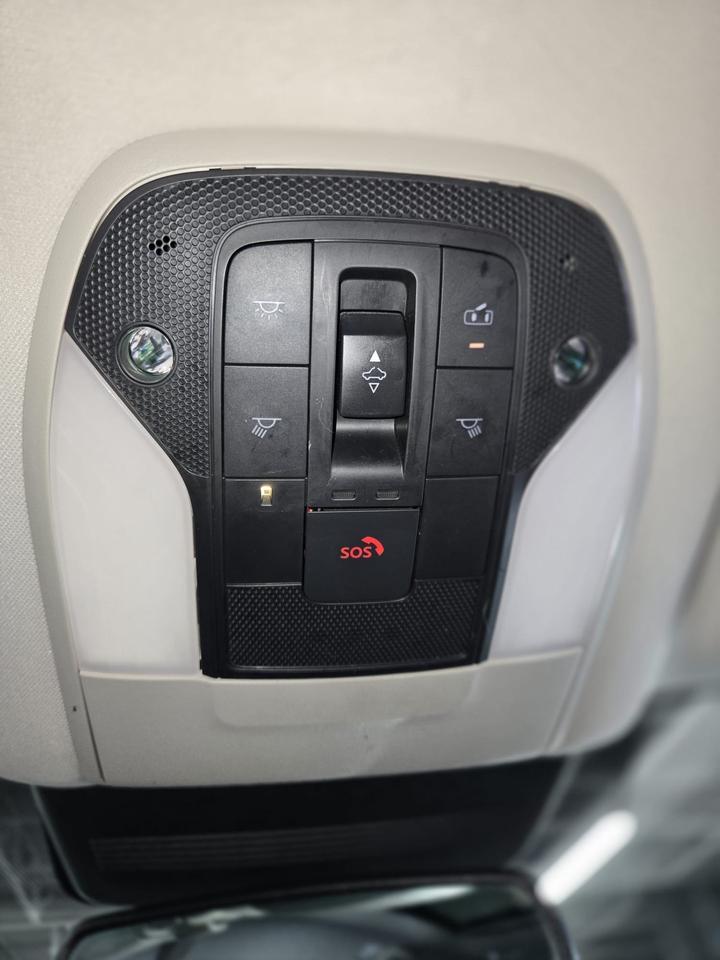 2019 Infiniti QX50 LUXE AWD|ESSENTIAL|PANO ROOF|CLEAN CAR FAX|GREAT RELIABILITY| Photo