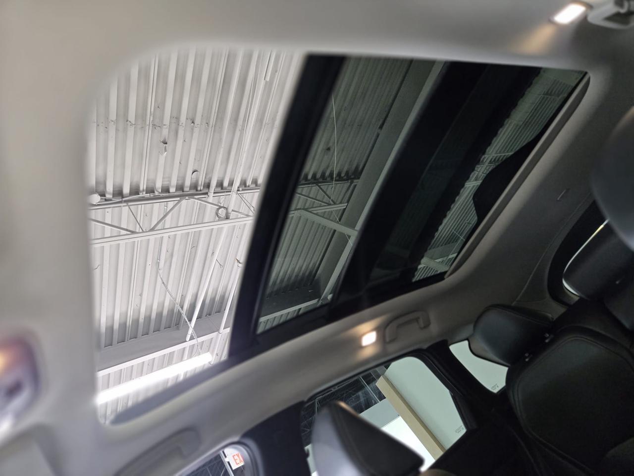 2019 Infiniti QX50 LUXE AWD|ESSENTIAL|PANO ROOF|CLEAN CAR FAX|GREAT RELIABILITY| Photo