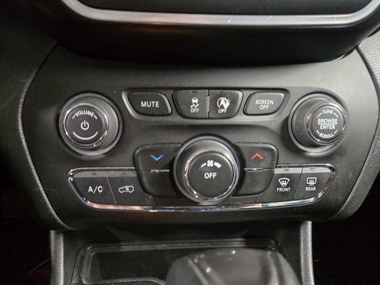 2020 Jeep Cherokee Sport | One Owner | Clean CARFAX Photo