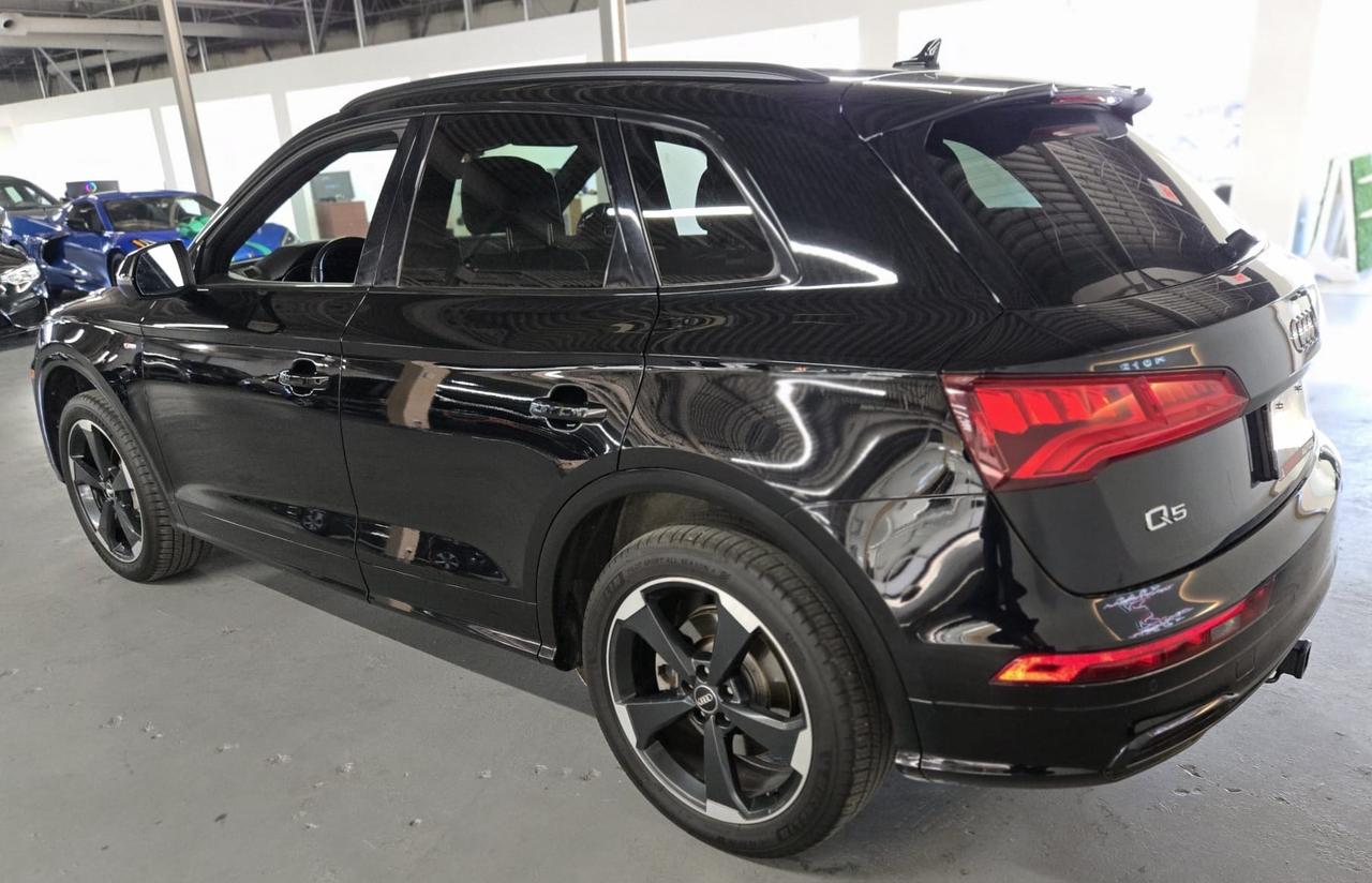2019 Audi Q5 Progressiv AWD | Clean CARFAX |Pano Roof | Navigation | Heated Seats Photo