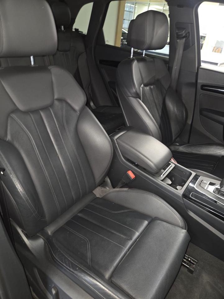 2019 Audi Q5 Progressiv AWD | Clean CARFAX |Pano Roof | Navigation | Heated Seats Photo