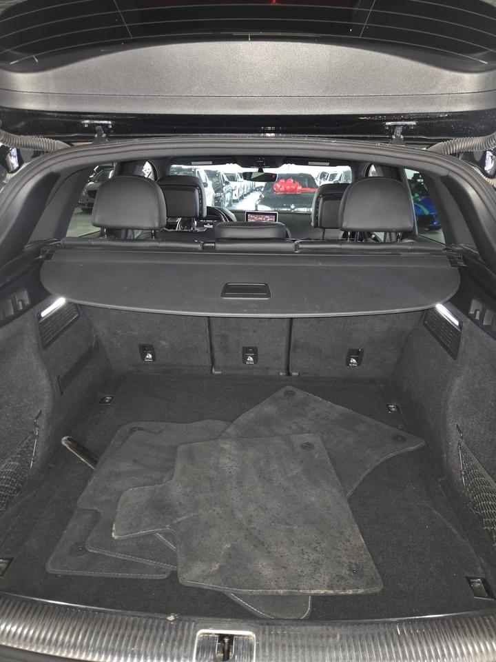 2019 Audi Q5 Progressiv AWD | Clean CARFAX |Pano Roof | Navigation | Heated Seats Photo