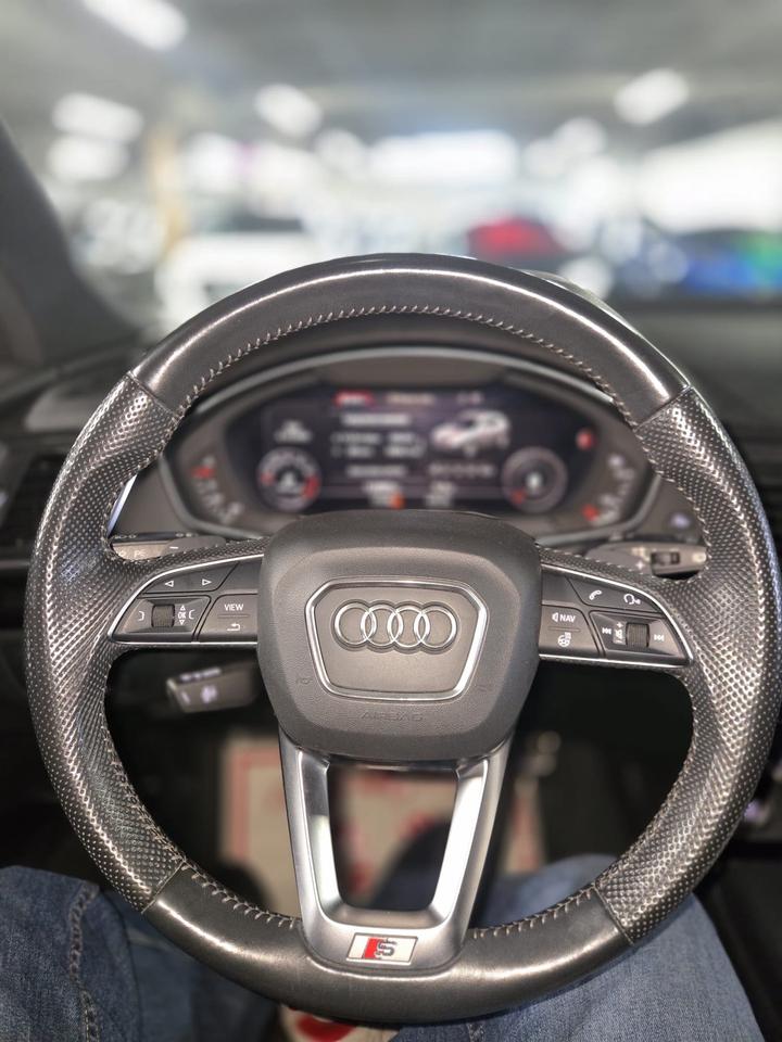 2019 Audi Q5 Progressiv AWD | Clean CARFAX |Pano Roof | Navigation | Heated Seats Photo