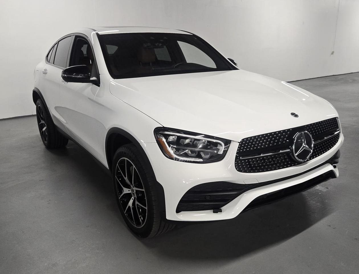 2023 Mercedes-Benz GLC-Class GLC 300 4MATIC Coupe|BROWN LEATHER INTERIOR|SUNROOF|TWO SETS OF KEYS| Photo