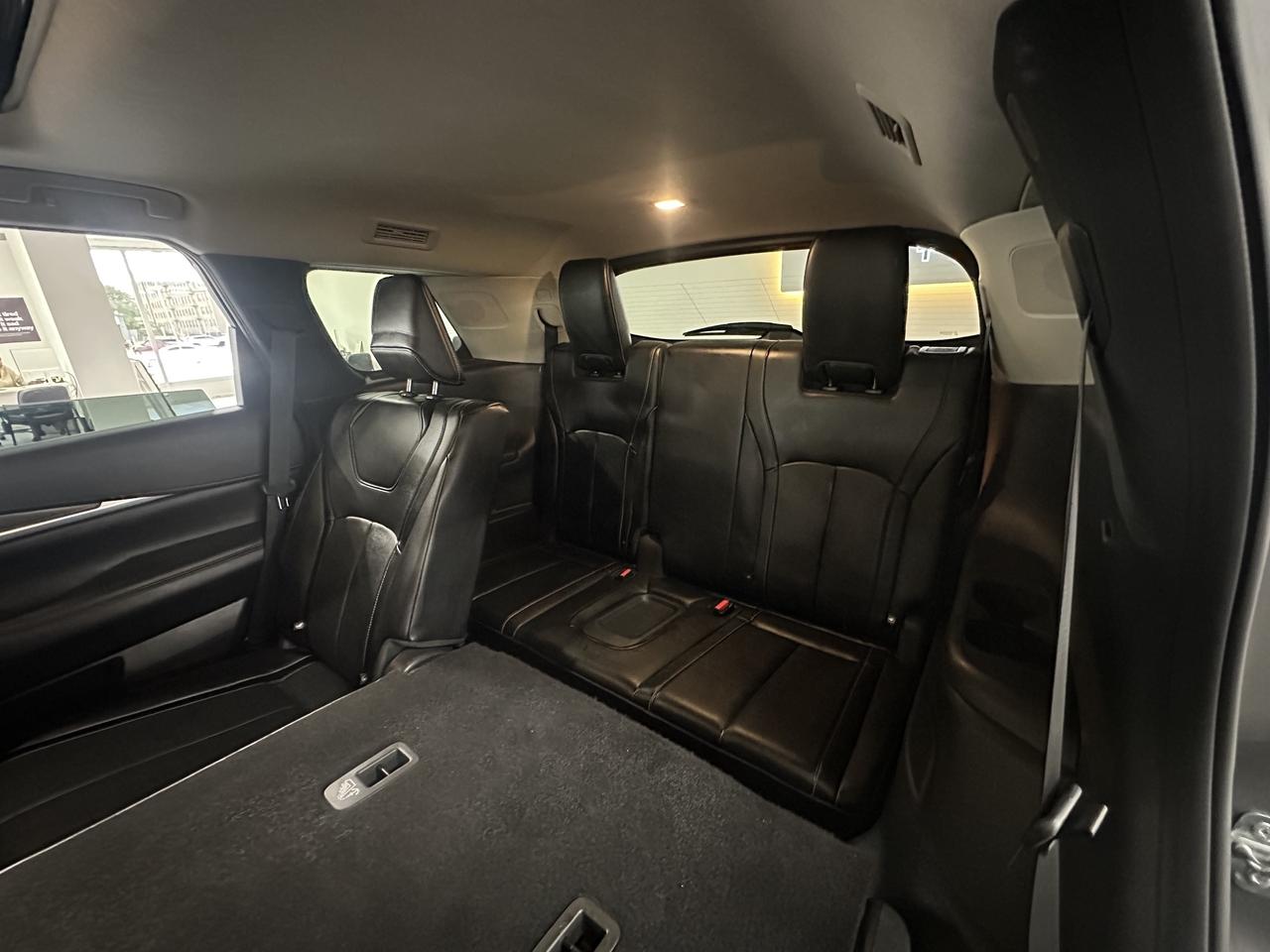 2024 Infiniti QX60 LUXE AWD | Clean CARFAX | 7 Passengers Photo