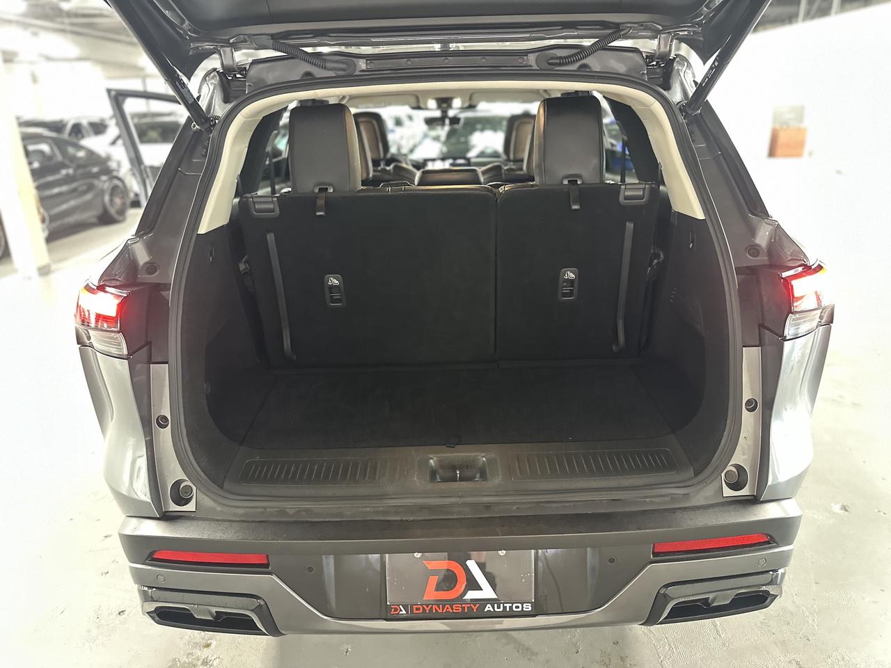 2024 Infiniti QX60 LUXE AWD | Clean CARFAX | 7 Passengers Photo