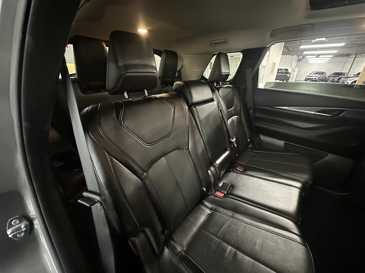2024 Infiniti QX60 LUXE AWD | Clean CARFAX | 7 Passengers Photo
