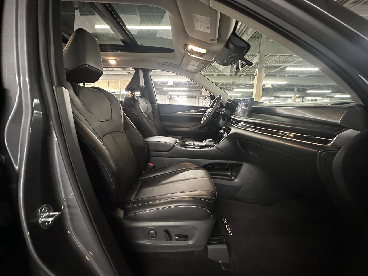 2024 Infiniti QX60 LUXE AWD | Clean CARFAX | 7 Passengers Photo