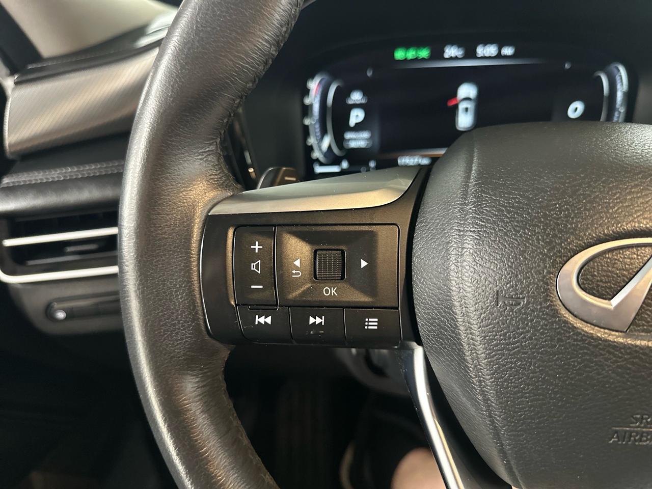 2024 Infiniti QX60 LUXE AWD | Clean CARFAX | 7 Passengers Photo