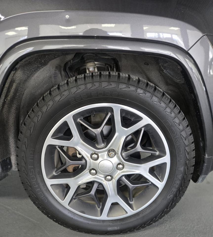 2020 Jeep Grand Cherokee Overland | Clean CARFAX | Dealer Serviced Photo