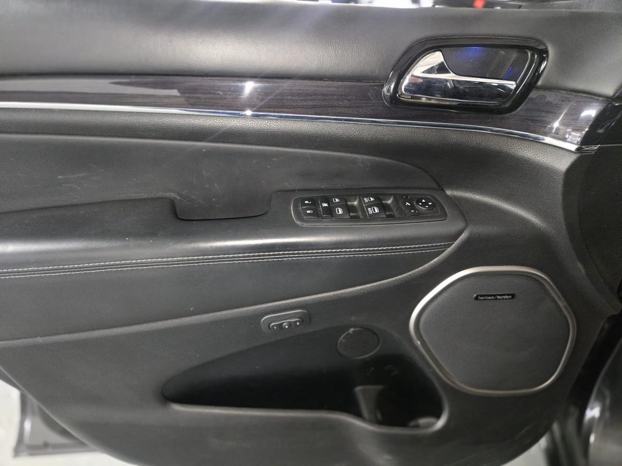 2020 Jeep Grand Cherokee Overland | Clean CARFAX | Dealer Serviced Photo