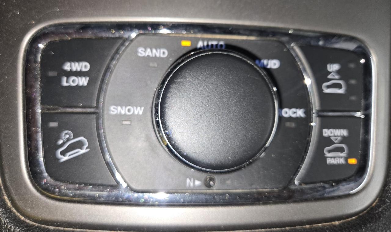 2020 Jeep Grand Cherokee Overland | Clean CARFAX | Dealer Serviced Photo