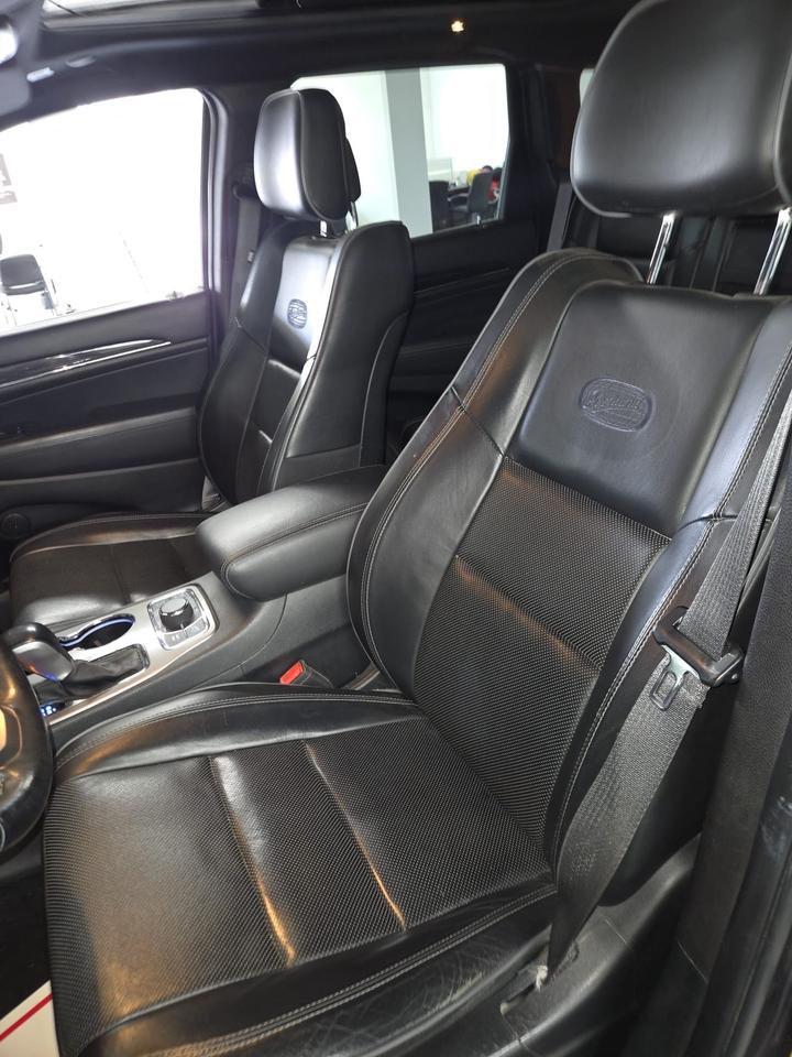 2020 Jeep Grand Cherokee Overland | Clean CARFAX | Dealer Serviced Photo