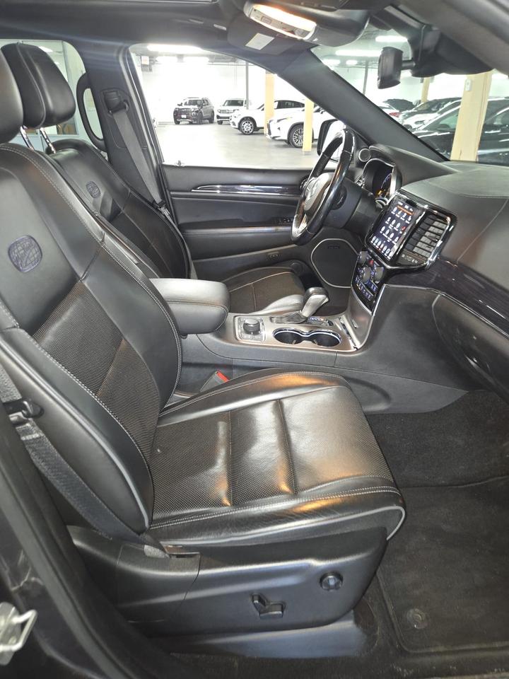 2020 Jeep Grand Cherokee Overland | Clean CARFAX | Dealer Serviced Photo