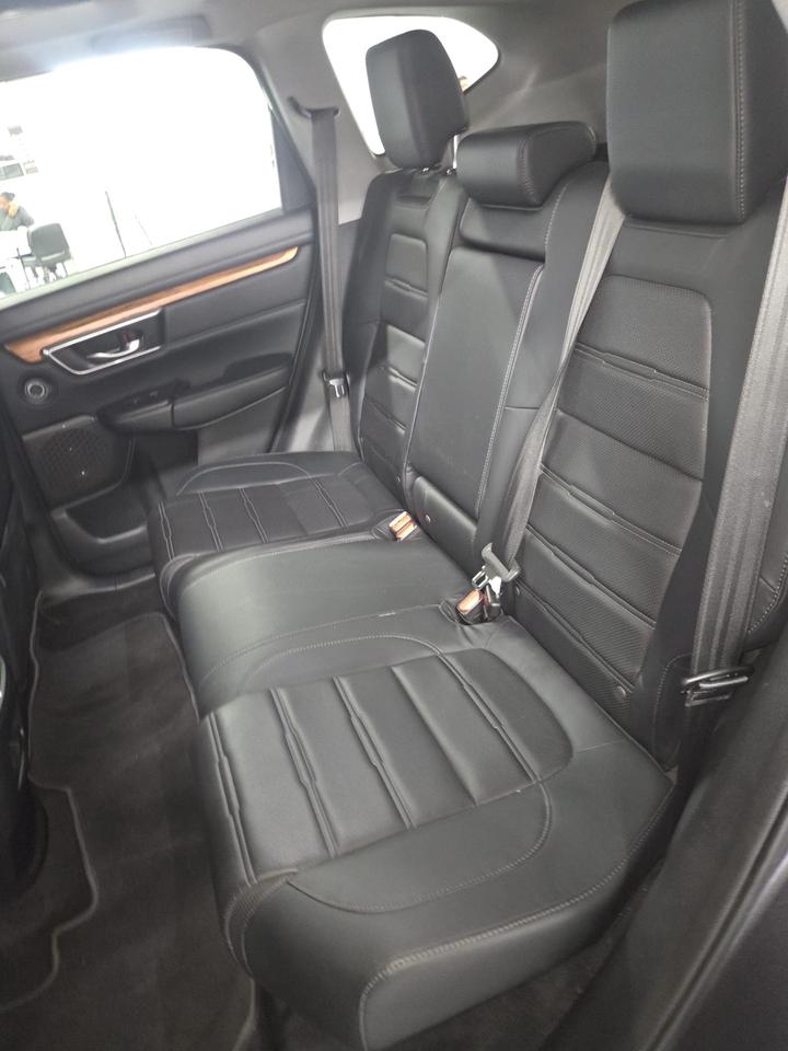 2019 Honda CR-V Touring AWD | One Owner | Clean CARFAX | Dealer Serviced Photo