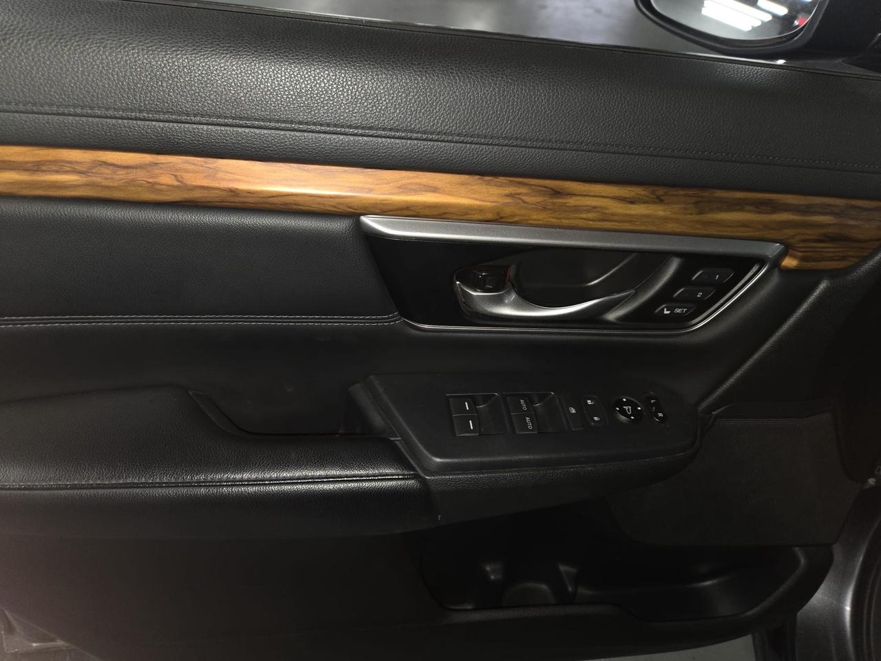 2019 Honda CR-V Touring AWD | One Owner | Clean CARFAX | Dealer Serviced Photo