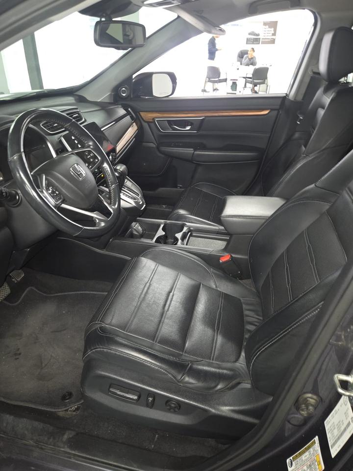 2019 Honda CR-V Touring AWD | One Owner | Clean CARFAX | Dealer Serviced Photo
