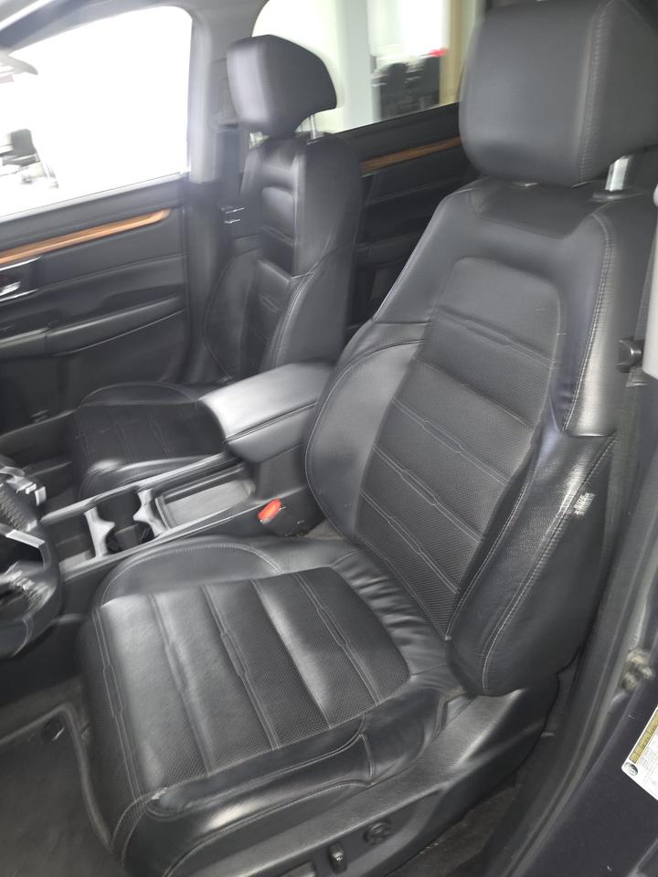 2019 Honda CR-V Touring AWD | One Owner | Clean CARFAX | Dealer Serviced Photo