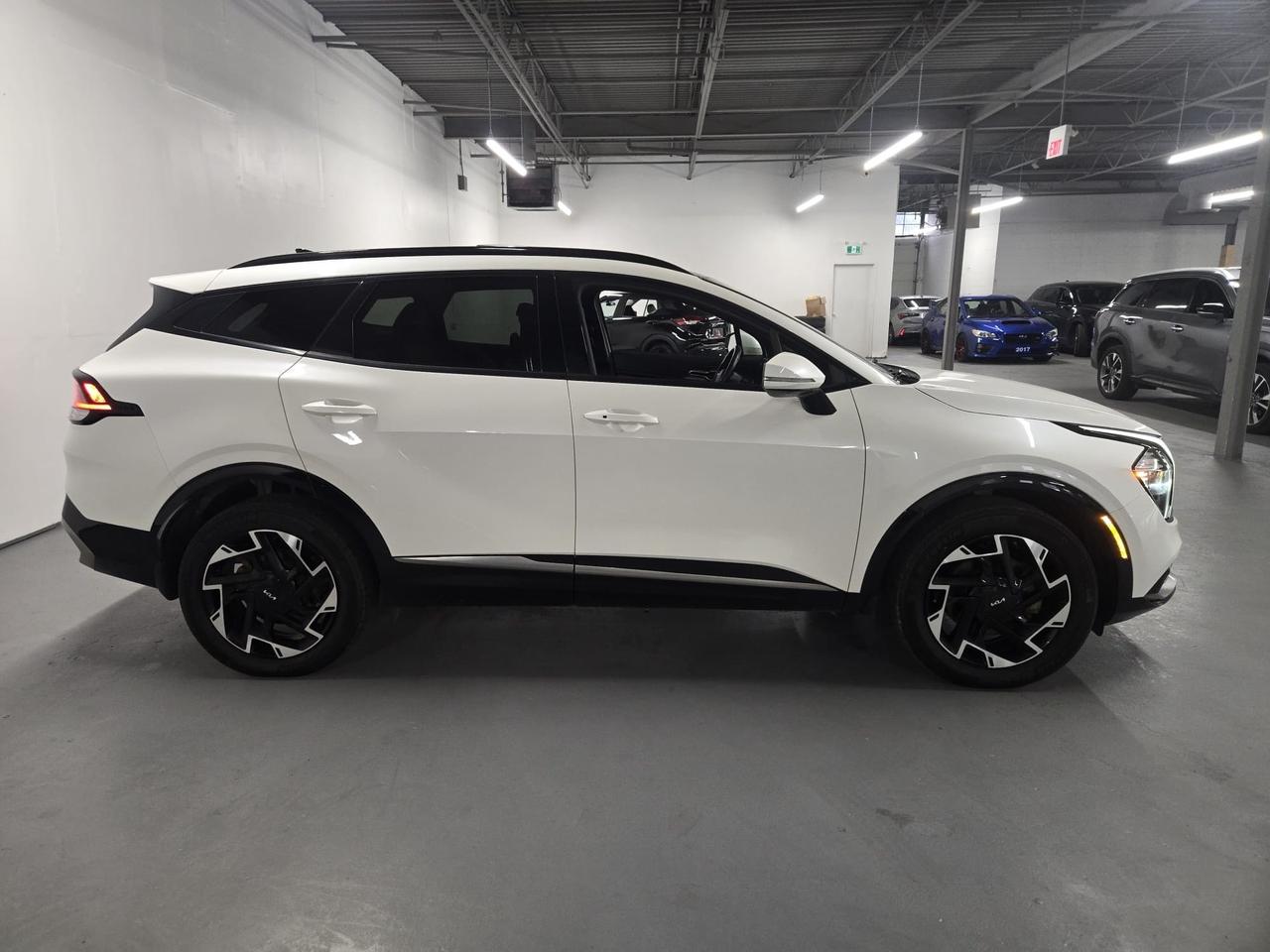 2023 Kia Sportage EX Premium AWD | One Owner | Clean CARFAX Photo