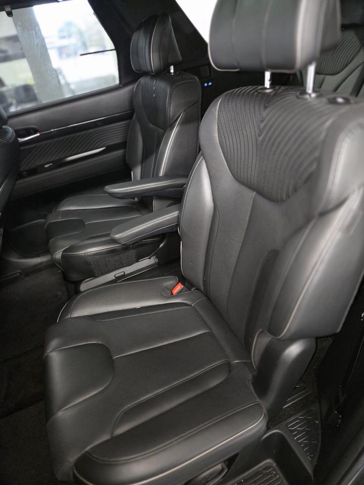2024 Hyundai PALISADE Ultimate Calligraphy 7-Passenger AWD | One Owner | Clean CARFAX Photo