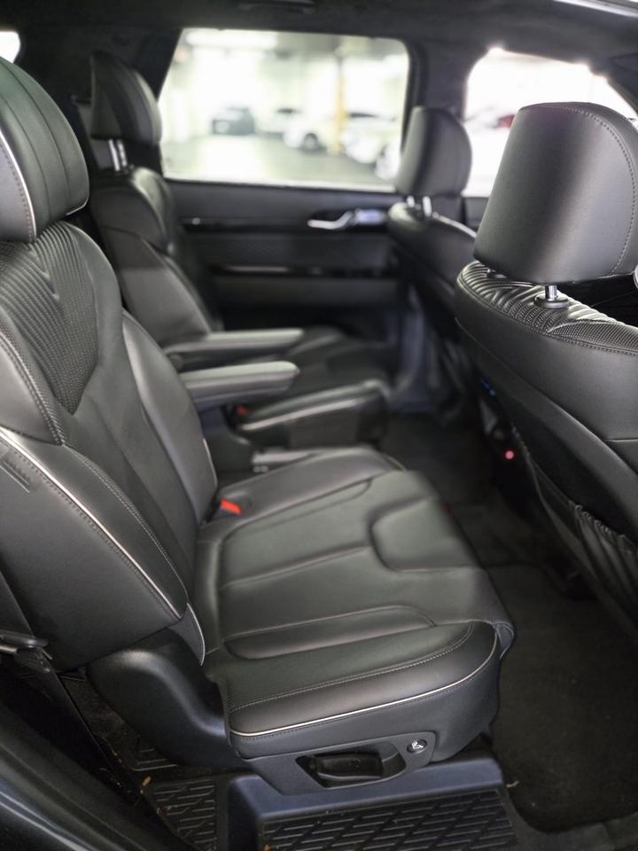 2024 Hyundai PALISADE Ultimate Calligraphy 7-Passenger AWD | One Owner | Clean CARFAX Photo