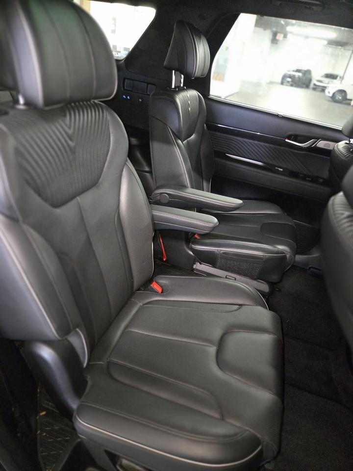 2024 Hyundai PALISADE Ultimate Calligraphy 7-Passenger AWD | One Owner | Clean CARFAX Photo