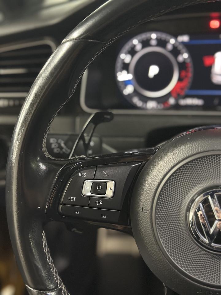 2019 Volkswagen Golf R DSG AWD | Great Service History Photo