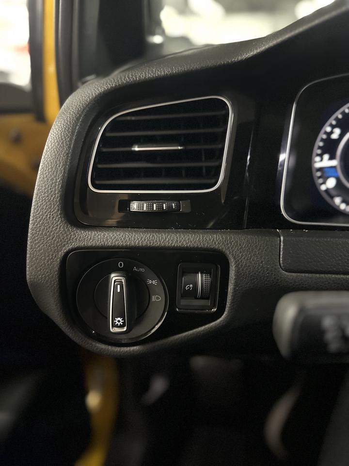 2019 Volkswagen Golf R DSG AWD | Great Service History Photo