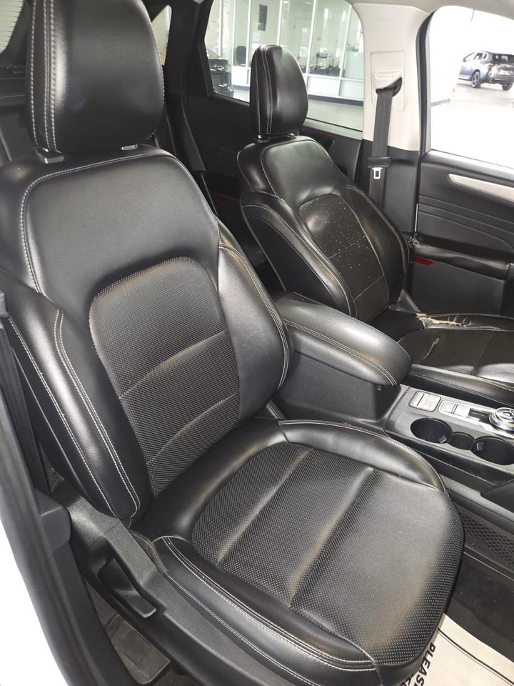 2021 Ford Escape SEL AWD | One Owner | Clean CARFAX Photo