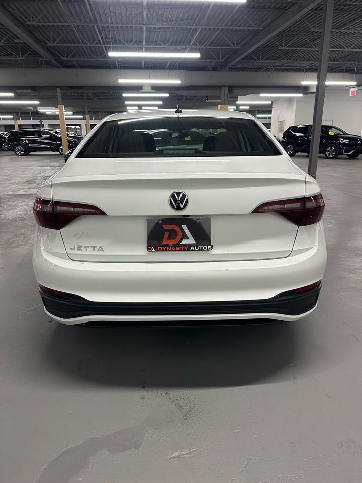 2024 Volkswagen Jetta Trendline | Clean CARFAX | One Owner Photo
