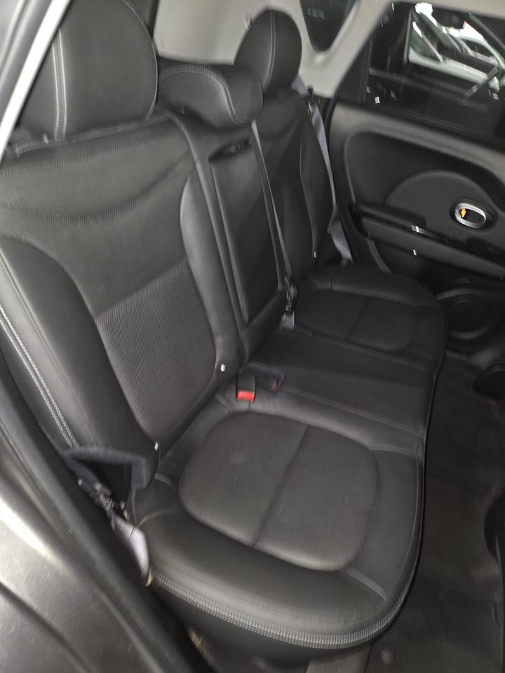 2018 Kia Soul EX Premium | Clean CARFAX | Great Service History | Good Reliability Rating by CARFAX Photo