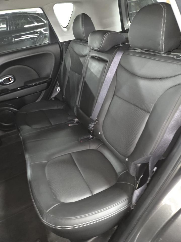 2018 Kia Soul EX Premium | Clean CARFAX | Great Service History | Good Reliability Rating by CARFAX Photo