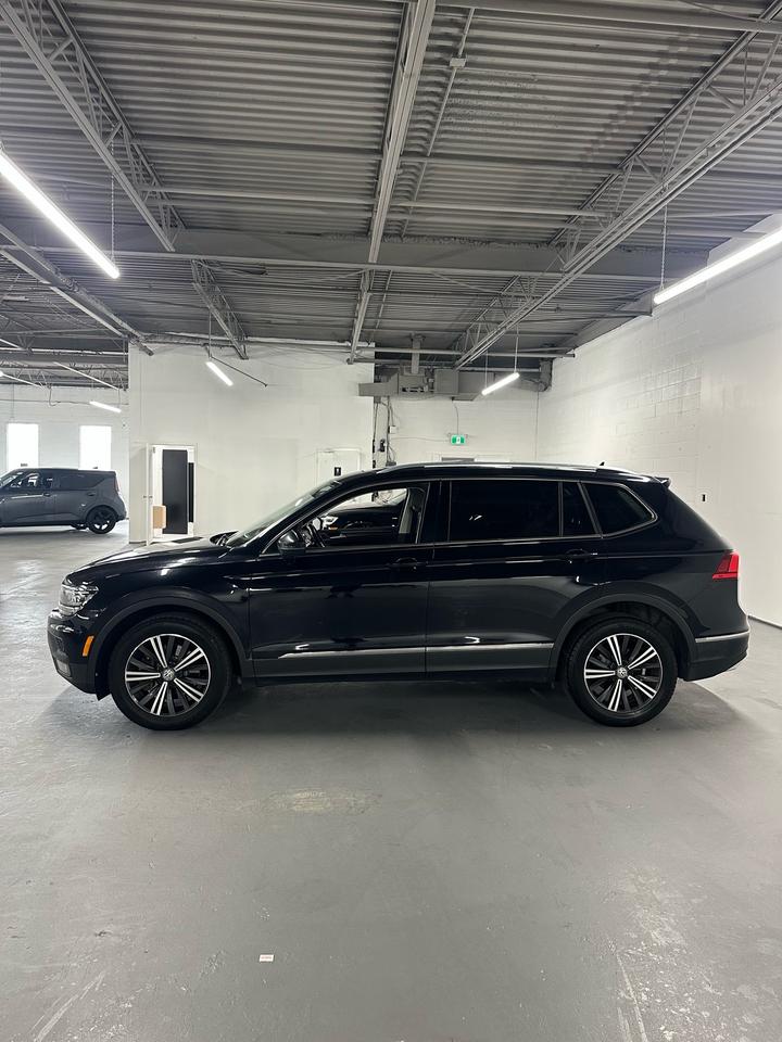 2018 Volkswagen Tiguan Highline 4MOTION | Accident Free | Dealer Serviced | Good Reliability Rating by CARFAX Photo