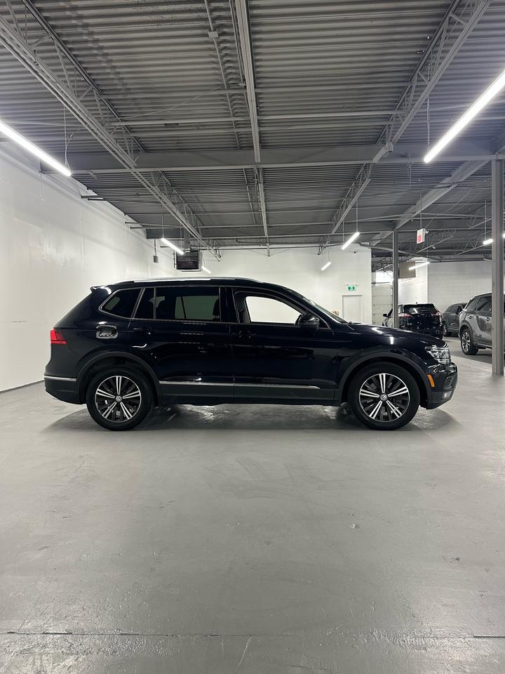2018 Volkswagen Tiguan Highline 4MOTION | Accident Free | Dealer Serviced | Good Reliability Rating by CARFAX Photo