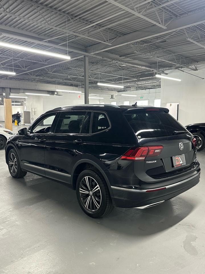 2018 Volkswagen Tiguan Highline 4MOTION | Accident Free | Dealer Serviced | Good Reliability Rating by CARFAX Photo