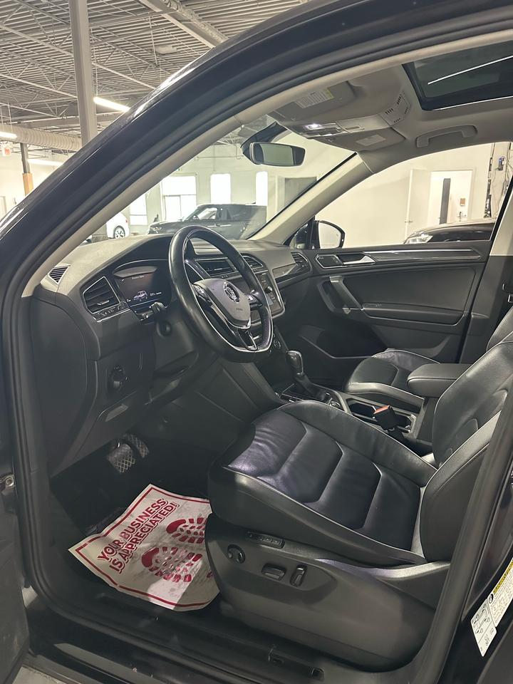 2018 Volkswagen Tiguan Highline 4MOTION | Accident Free | Dealer Serviced | Good Reliability Rating by CARFAX Photo