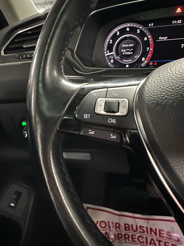 2018 Volkswagen Tiguan Highline 4MOTION | Accident Free | Dealer Serviced | Good Reliability Rating by CARFAX Photo