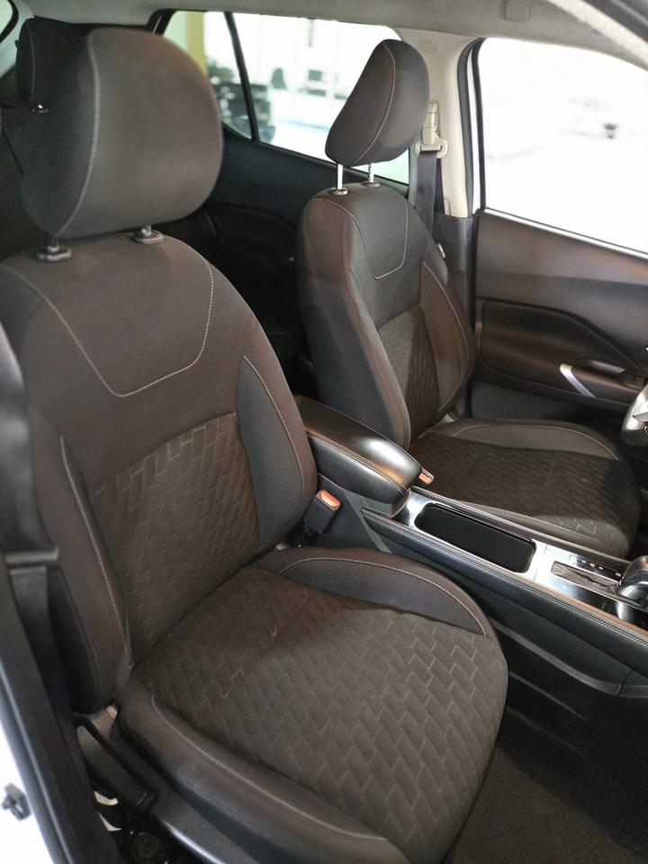 2021 Nissan Kicks SV | Clean CARFAX | 100 % Dealer Serviced Photo