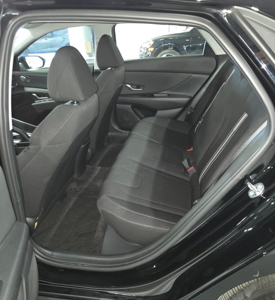 2023 Hyundai Elantra PREFERRED | CLEAN CARFAX Photo