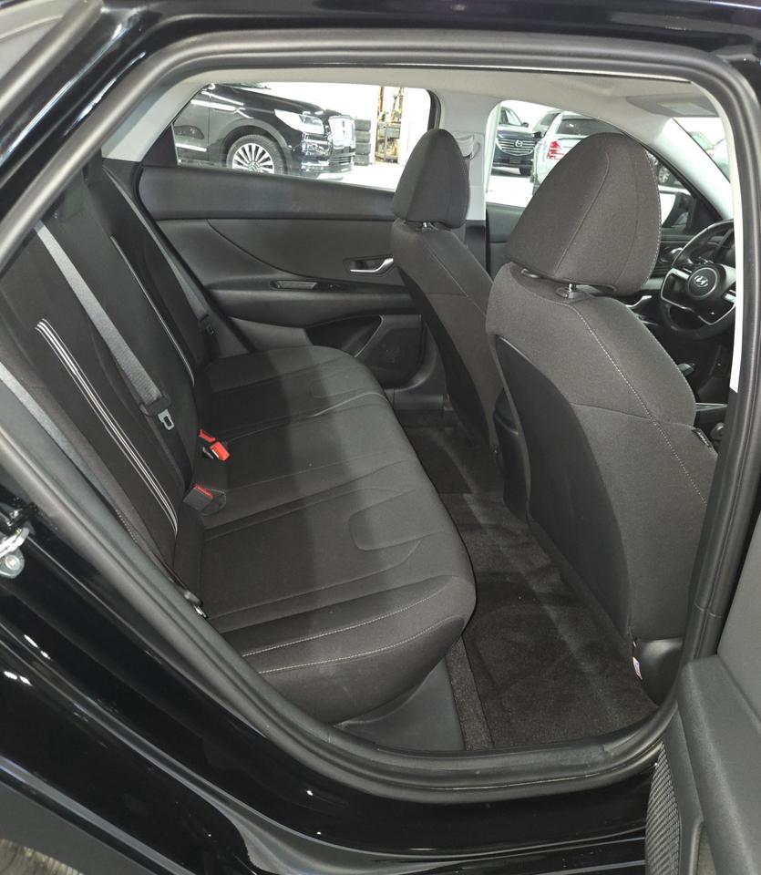 2023 Hyundai Elantra PREFERRED | CLEAN CARFAX Photo