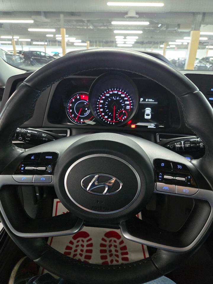 2023 Hyundai Elantra PREFERRED | CLEAN CARFAX Photo