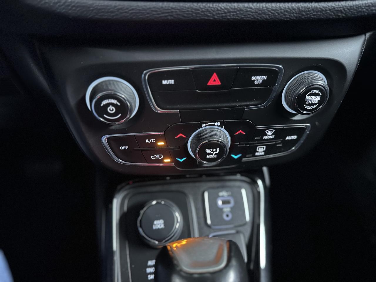 2020 Jeep Compass Altitude 4x4 | Great Service History Photo