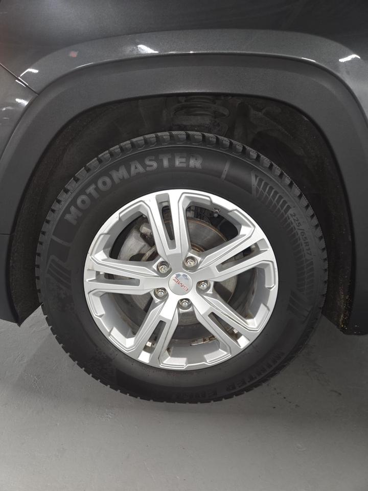 2019 GMC Terrain SLE | Clean CARFAX | Heated Seats | Reverse Camera Photo