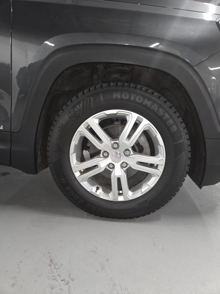 2019 GMC Terrain SLE | Clean CARFAX | Heated Seats | Reverse Camera Photo