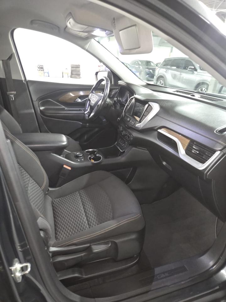 2019 GMC Terrain SLE | Clean CARFAX | Heated Seats | Reverse Camera Photo